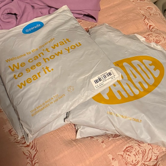 Parade High Rise Tight with Pockets - Picture 3 of 3